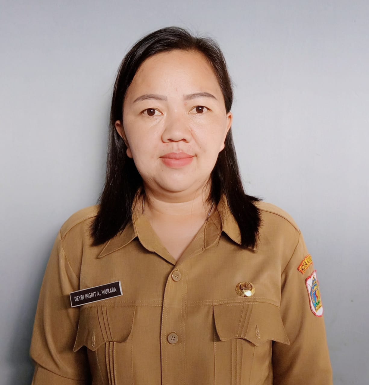 DEYBI INGRIT AMELIA WURARA